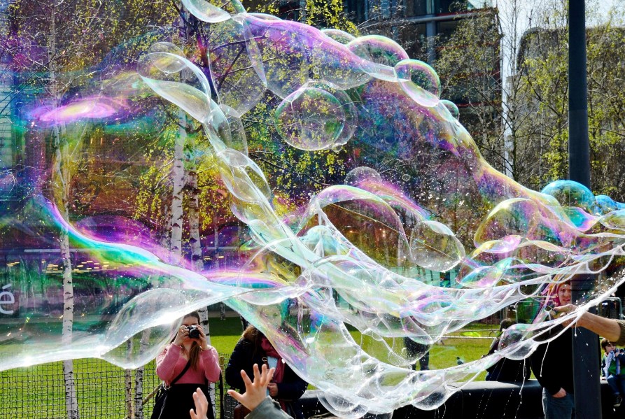 Bubbles on London's South Bank DSC_3130