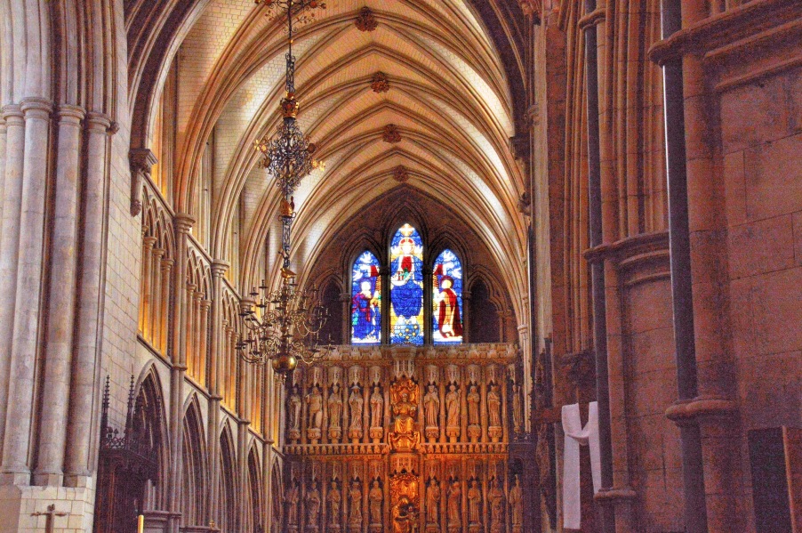 Southwark Cathedral Choir and Sanctuary